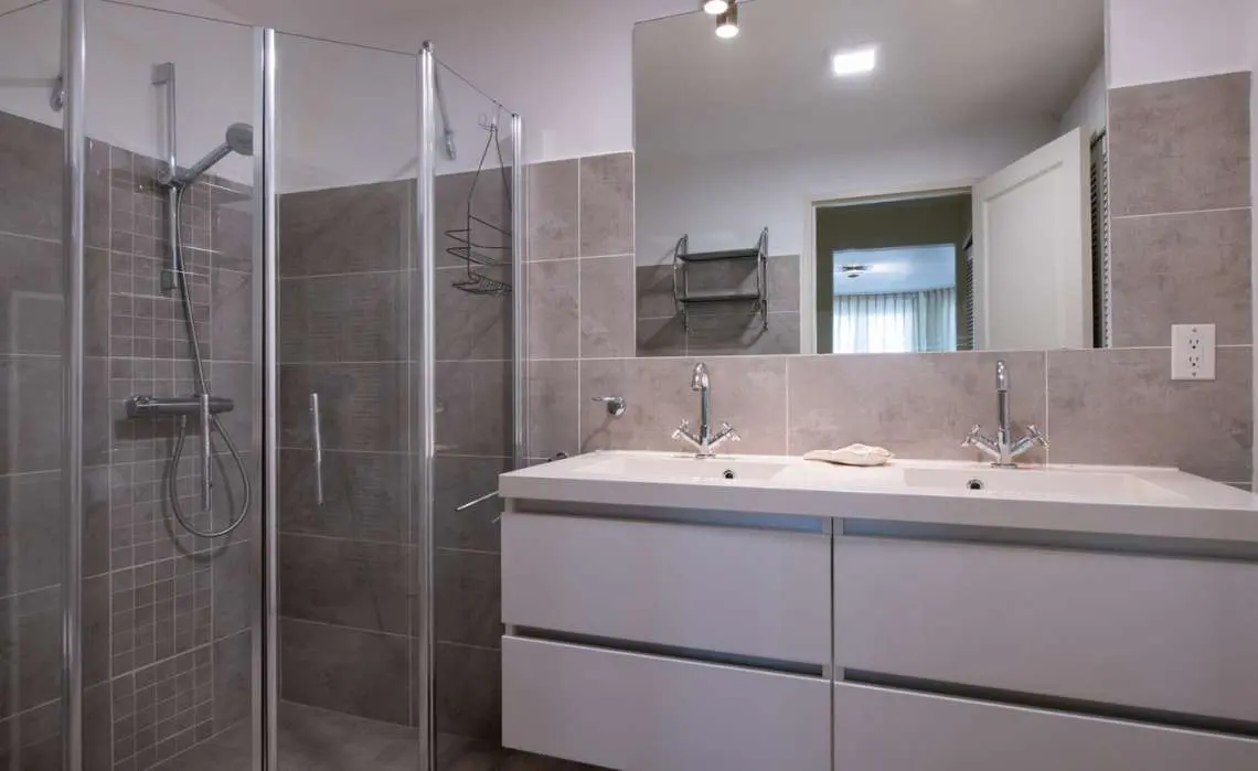 Luxury 3 bedroom Seaview Apartment - Floral Dreams – Curacao Luxury Holiday Rentals