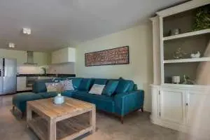 Luxury 3 bedroom Seaview Apartment - Floral Dreams – Curacao Luxury Holiday Rentals